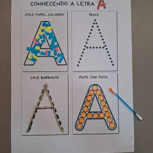 Imagem de capa para o Ebook Conhecendo as Vogais: Aprendizagem Criativa para Educação Infantil