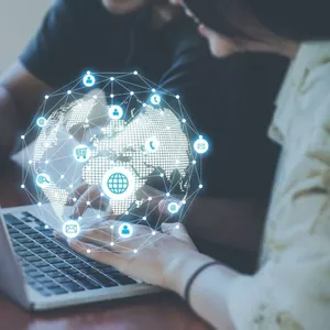 Imagem de capa para o Curso online Gestão em Tecnologia Educacional