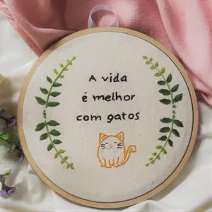 Imagem de capa para o Ebook Risco para Bordado Livre A Vida é Melhor com Gatos