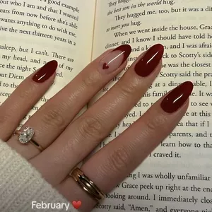 Imagen de portada para Curso online Comvertite en la reina de la manicura!