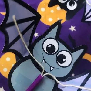 Imagem de capa para o Curso online Morceguinho Voador  + brinde Cartão Halloween