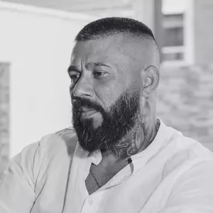 Imagem de capa para o Curso online Comunidade Cavuca- Cura compartilhada 