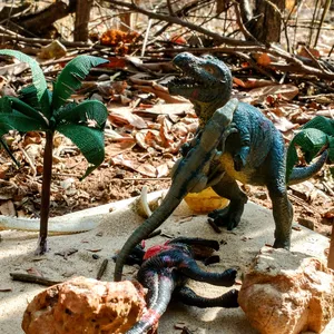 Imagem de capa para o Curso online Dioramas, miniaturas e artes -  Crie mundos em miniatura com suas próprias mãos