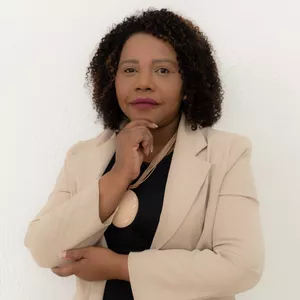 Imagem de capa para o Curso online Curso: Potencializando os Cachos 