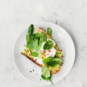 Imagem de capa para o Ebook 10 Receitas para emagrecer rápido e com saúde.