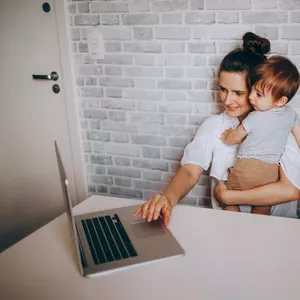 Imagem de capa para o Curso online Independência Financeira: Um Guia para Mães Ocupadas