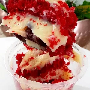 Imagem de capa para o Ebook Fature com bolo Red Velvet no pote