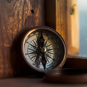 Imagem de capa para o Curso online BÚSSOLA 