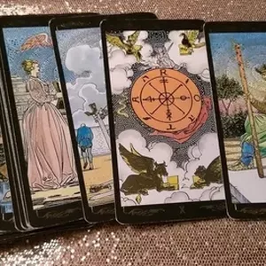 Imagen de portada para Curso online Tarot Online Con Fecha De Nacimiento 🌟