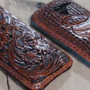 Como fabricar Cases e capinhas para celular em couro com efeito 3D por Luiz