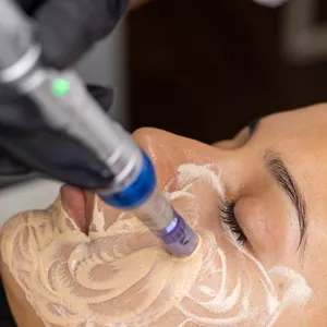 Imagen de portada para Curso online BB Glow - Piel de porcelana