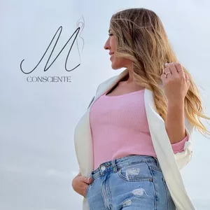 Imagen de portada para Curso online Mujer Consciente: La Escuela de tu Nueva Identidad 