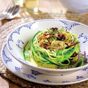 Imagen de portada para Curso online RECETAS SALUDABLES: ESPAGUETIS DE CALABACÍN CON REVUELTO DE SETAS