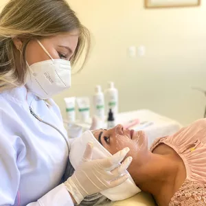 Imagem do curso Limpeza de Pele 