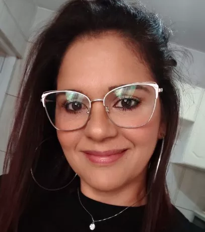 María Fernanda R