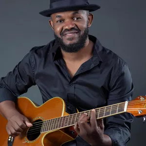 Imagem de capa para o Curso online Desvende os Segredos do Violão e Toque Suas Músicas Favoritas