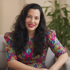  Valéria Torres, infoproductora.