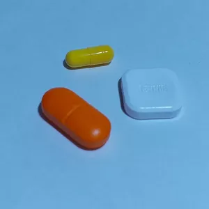 Imagen de portada para Curso online Guía completa sobre medicamentos combinados para niños y adultos mayores