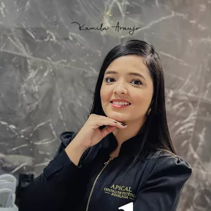 Imagem de capa para o Ebook Aperfeiçoe suas Técnicas de Limpeza Facial: Guia Profissional