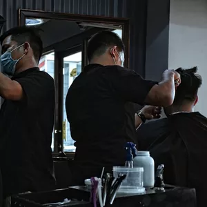 Imagen de portada para Ebook Eleva tu barbería al siguiente nivel: Sistemas exitosos y atención al cliente