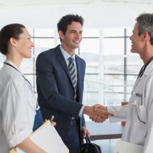 Imagem de capa para o Curso online Agente Auxiliar em Propaganda Médica (visitante médico)