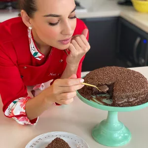 Imagem de capa para o Curso online Bolo de Brigadeiro Nat Cake's