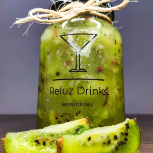 Imagem do curso Renda extra em casa! De R$1.500 a R$3.000 com Drinks sem ser Barman ou ter bar!