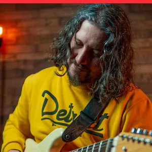Imagen de portada para Curso online Masterclass de guitarra de jazz: Aspectos técnicos y de improvisación, por Leo Tegli