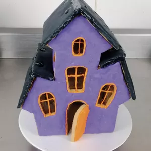 Imagen de portada para Curso online Casa de Halloween lila