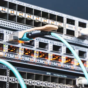 Imagem de capa para o Curso online servidores de rede