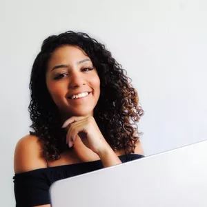 Imagem de capa para o Curso online Método Caroline Abreu 