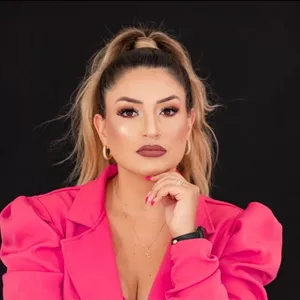 Imagem do curso Auto Maquiagem Larissa Santos