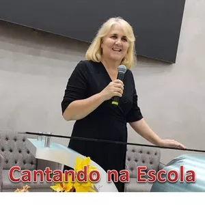 Imagem de capa para o Ebook Cantando na Escola