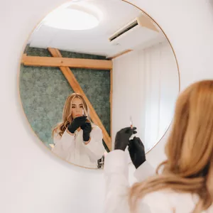 Cover image for Online course Bright Eyes Masterclass: Augenringe, Polynukleotiden, PDO Fäden