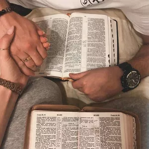 Imagem de capa para o Ebook Guia Secreto do Casal com Deus