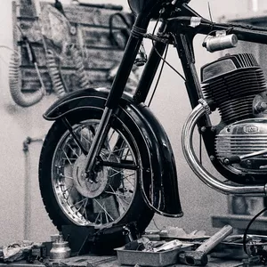 Imagen de portada para Ebook Ahorra dinero y optimiza el rendimiento de tu moto