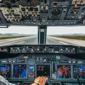 Imagem de capa para o Curso online TREINAMENTO PARA SELEÇÃO - JATOS COMPANHIAS AÉREAS