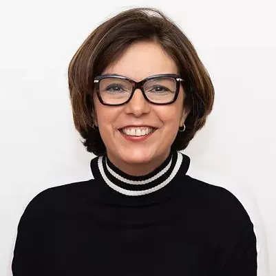 Vânia, Terapeuta Corporal há mais de 40 anos