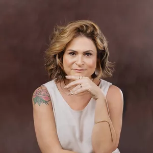 Imagem de capa para o Curso online Cerâmica Sem Mimimi com Daniele Drummond