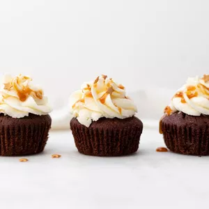 Imagen de portada para Ebook Dulces Creaciones: Aprende Repostería Paso a Paso