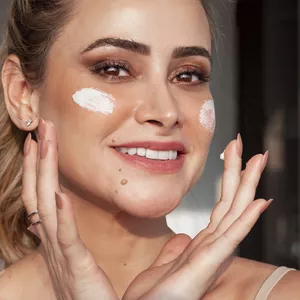 Imagem de capa para o Curso online [L] CURSO 21 DIAS PARA UMA PELE MAIS SAUDÁVEL | GISELE BARADEL