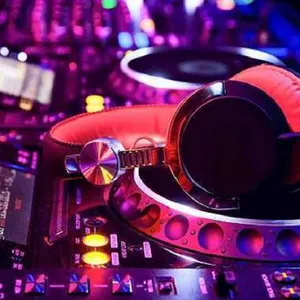 Imagem de capa para o Curso online COMBO DE MÚSICAS DE ALTA QUALIDADE