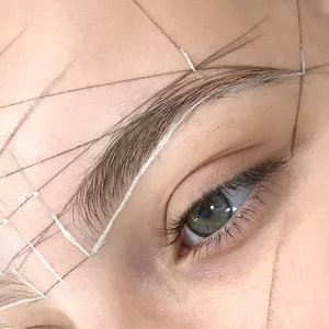 Imagen de portada para Curso online CURSO DEPILACION CON HILO Y VISAGISMO DE CEJAS