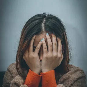 Imagem de capa para o Ebook Guia Prático para Vencer a Ansiedade e Alcançar o Bem-Estar Emocional