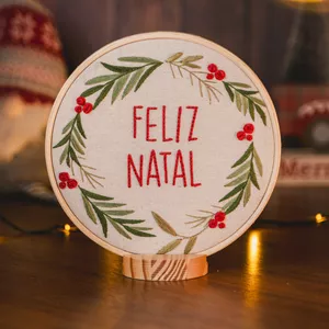 Imagem de capa para o Ebook E-book Natal | Guirlanda - Borde com Bella