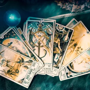 Imagen de portada para Curso online 🌟 Descubre el Poder del Carro en el Tarot 🌟
