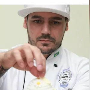 Imagem de capa para o Ebook Guia de Confeitaria Clássica para Chocolates  