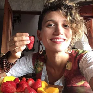 Imagen de portada para Curso online Detox femenino con Ayurveda : Limpia tu cuerpo de toxinas 