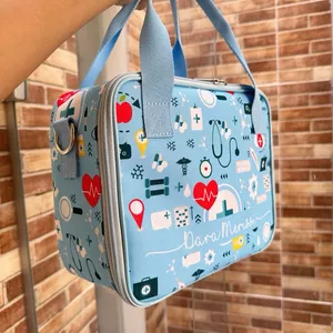 Imagem de capa para o Curso online Maleta enfermagem (aula em vídeo, moldes e 50 estampas)