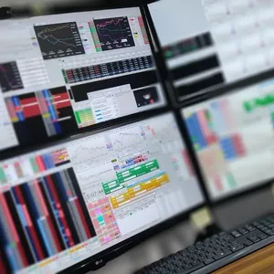Leitores de Fita - Operando fluxo em ações>